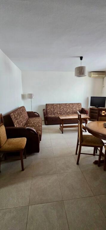 2+1 APARTMENT FOR RENT AT WILLSON SQUARE