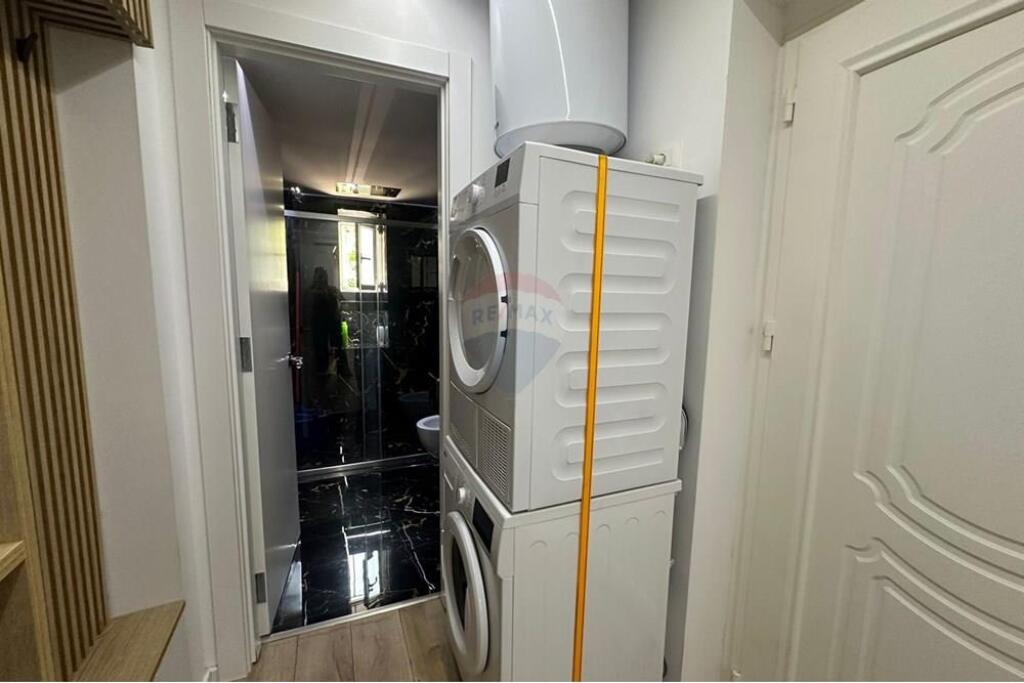 Apartament 1+1, 21 Dhjetori