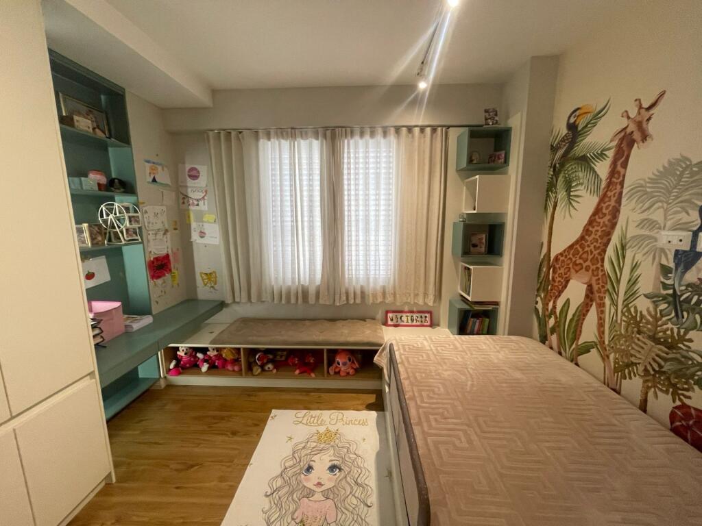 apartament luksoz 3+1+depo për shitje në komunën e Parisit
