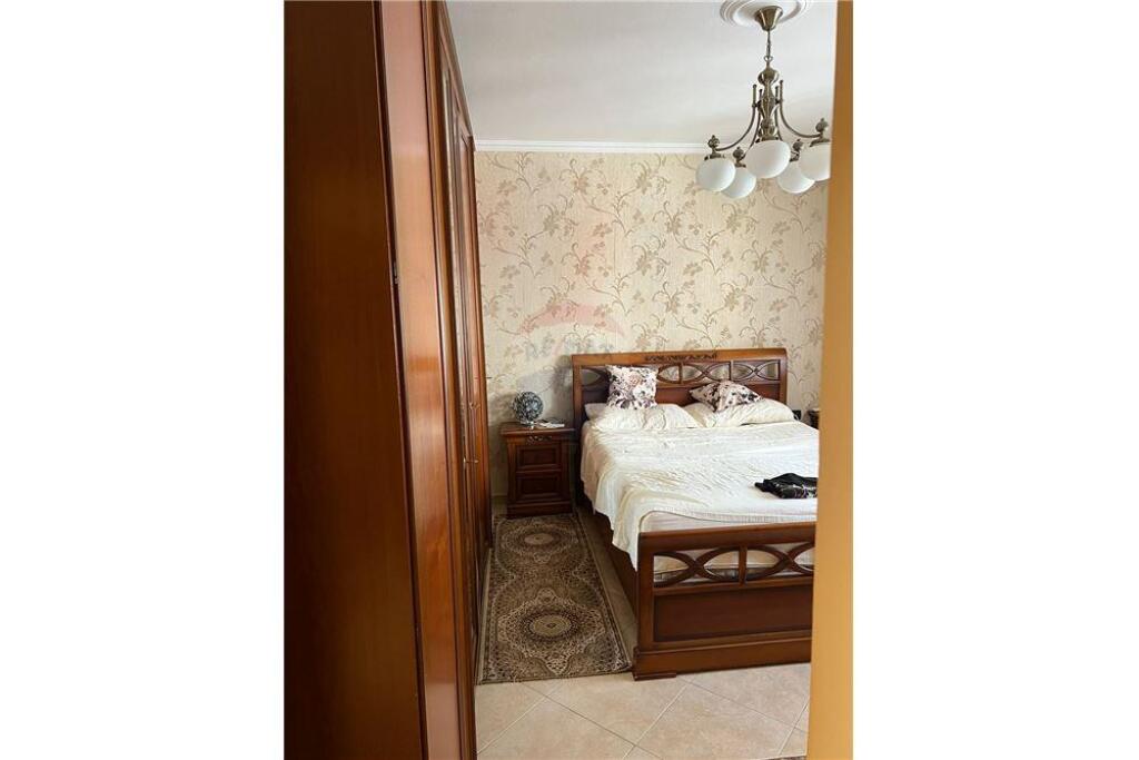 APARTAMENT 3+1+2 PER QIRA!