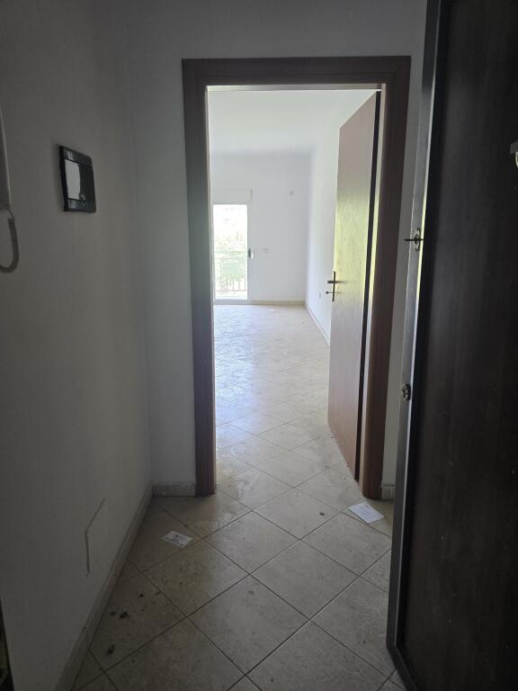 FOR SALE – 1+1 APARTMENT Shkëmbi i Kavajës, Durrës (Beach District)