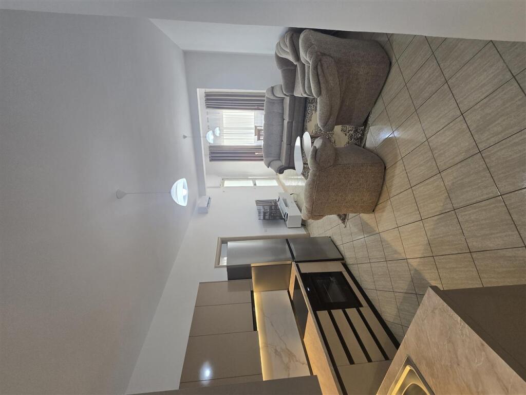 Apartament 1+1 me qera tek Kodra e Diellit (ne fillim)