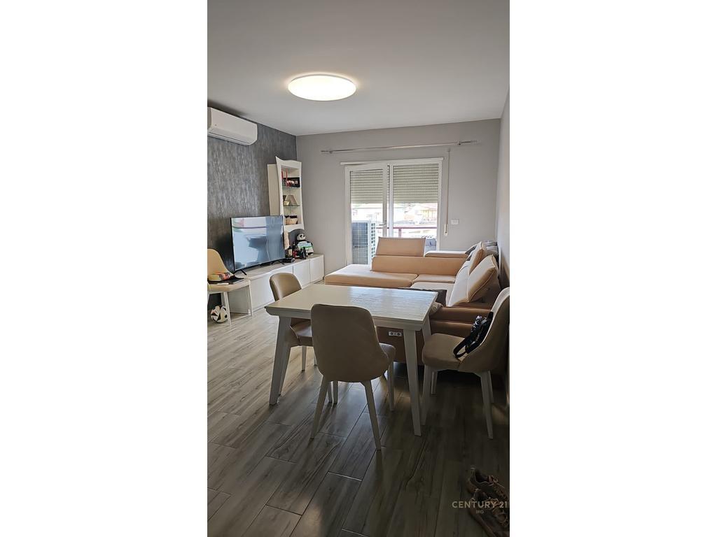 FOR RENT APARTMENT 2+1 AT 21 DECEMBER
