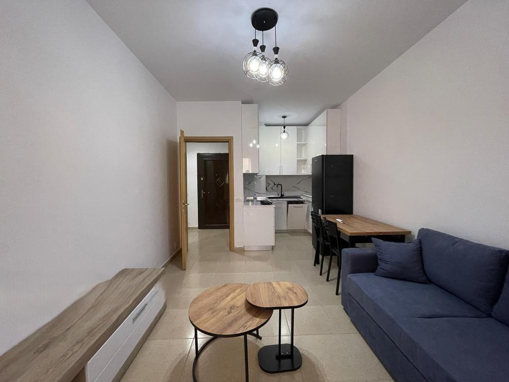 APARTAMENT 1+1 PER QIRA PRANE REPORT TV