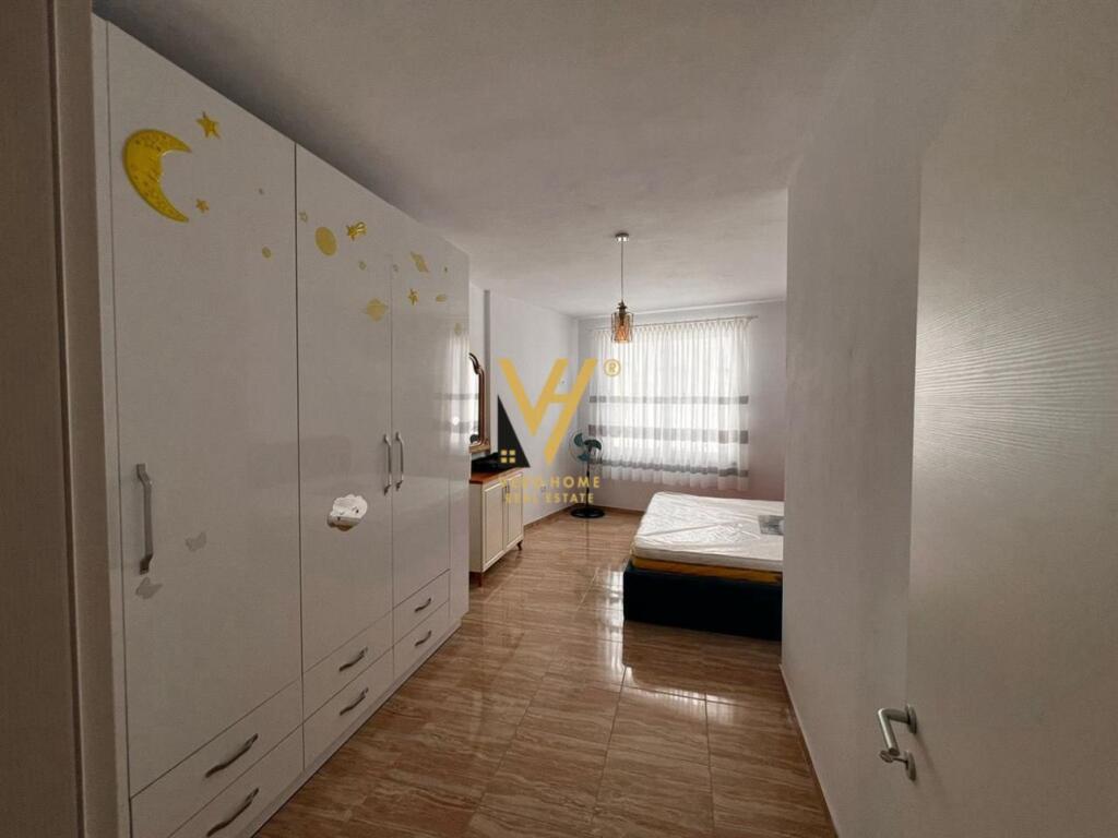 APARTAMENT 3+1+BLK ME QERA TEK PALLATET FRATARI, ASTIR