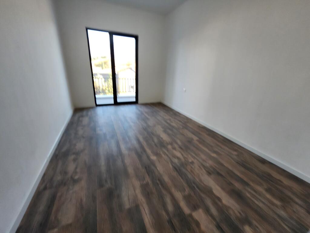 Apartment for Sale 2+1+2WC &amp; Balcony – 📍 "Kompleksi Arlis" Farmacia 10, Rr. Dibres – 114.3 m² – (€216,500)