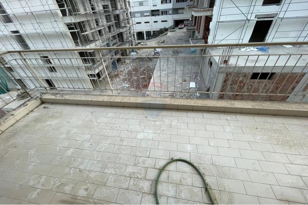 Apartament 2+1+2 ne shitje te kopshti Zoologjik