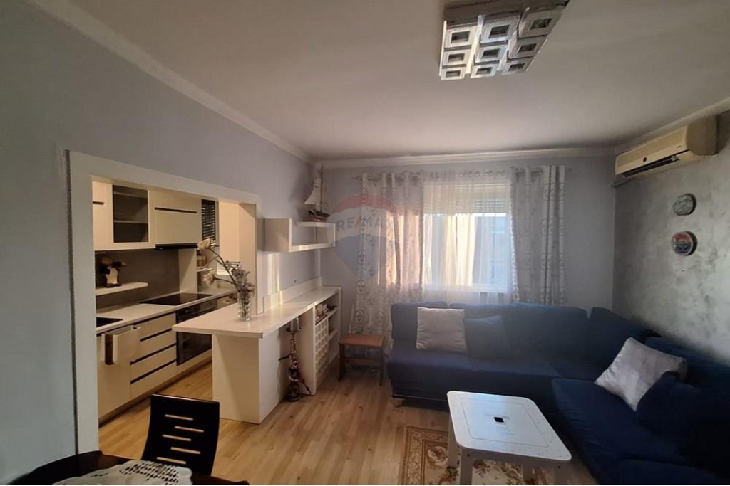 Apartament 2+1 ne Shitje Tek Pediatria