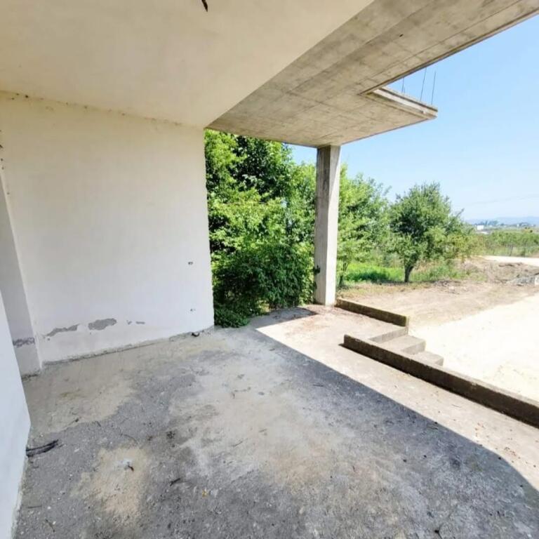Karpen for sale private house near the beach