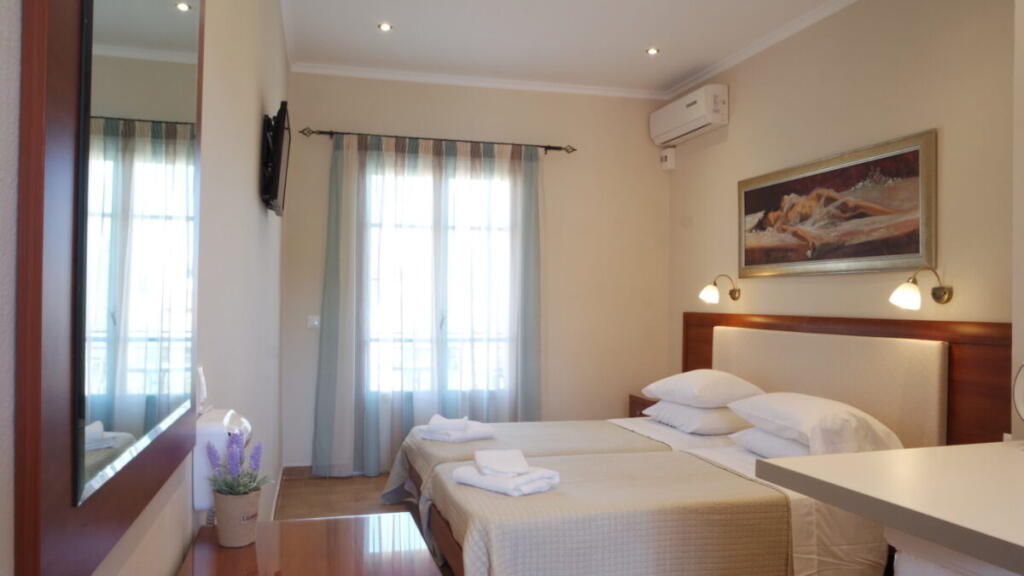 Apartment for rent 2+1 at 21 Dhjetori (ID B221260) Tirana