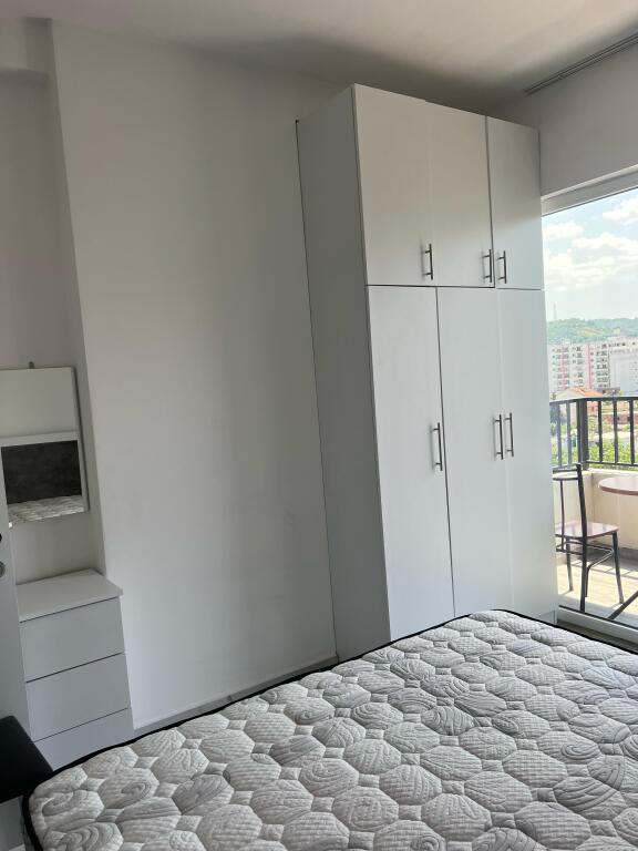 In Affitto Appartamento 1+1+1 Balcone