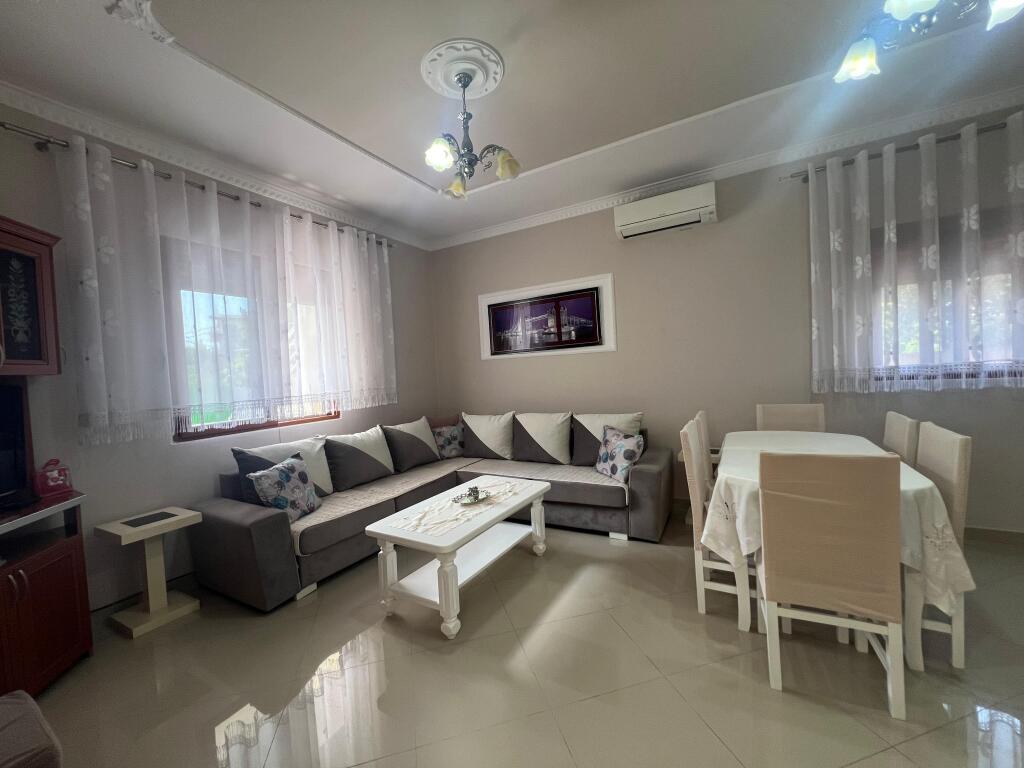 FOR RENT 2+1 FIRST FLOOR OF A VILLA - TRESHI KTHESA E KAMZES