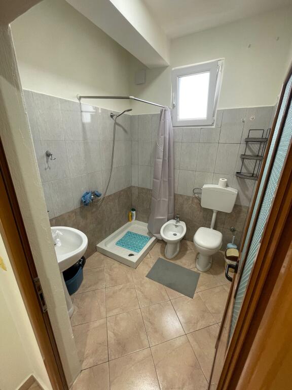 For rent the 1st floor of a villa, in the area of Golem!