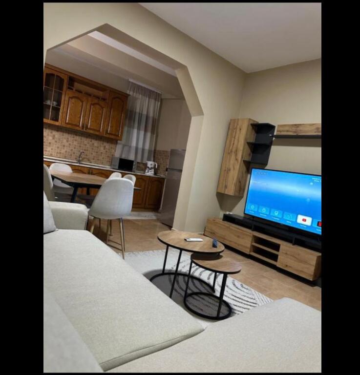 PRIVATE HOUSE FOR RENT 2+1+3Parking
