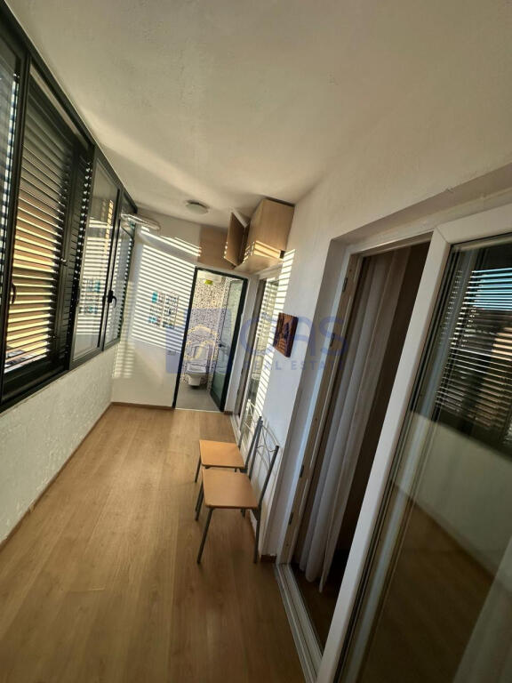 Affittasi appartamento 2+1+2 in Via Elbasanit