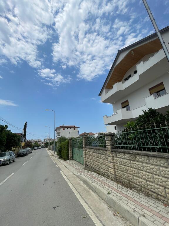 For rent the 1st floor of a villa, in the area of Golem!
