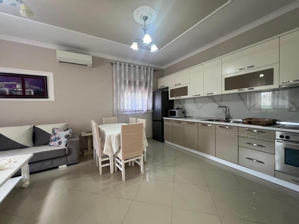 FOR RENT 2+1 FIRST FLOOR OF A VILLA - TRESHI KTHESA E KAMZES