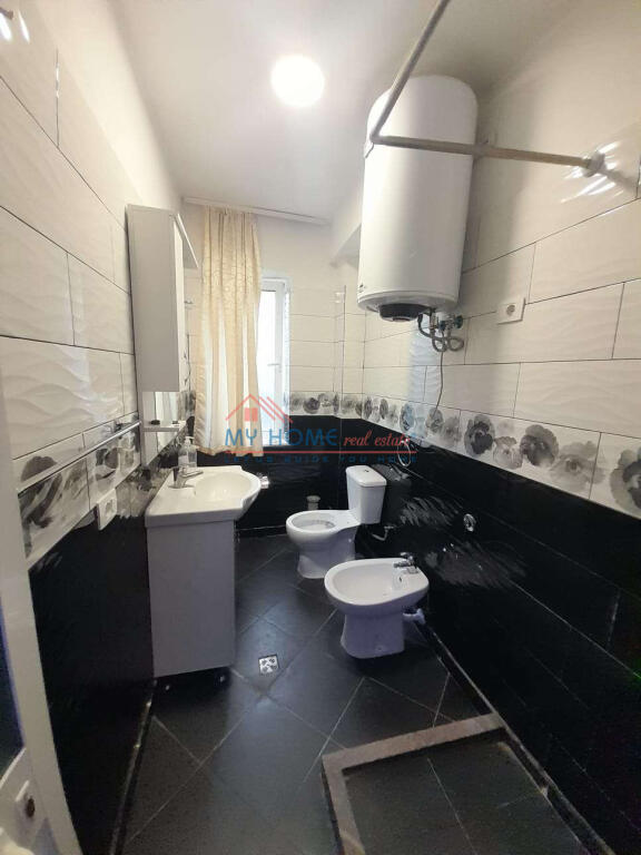 1+1 apartment for sale at Shkolla e Bashkuar Tirana