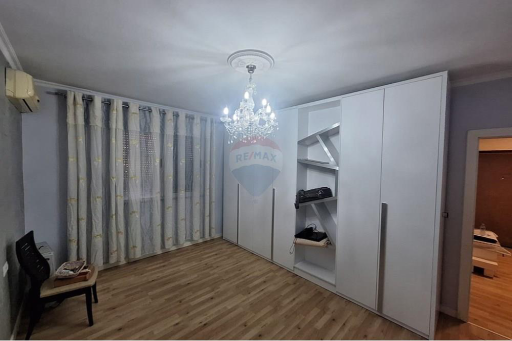 Apartament 2+1 ne Shitje Tek Pediatria