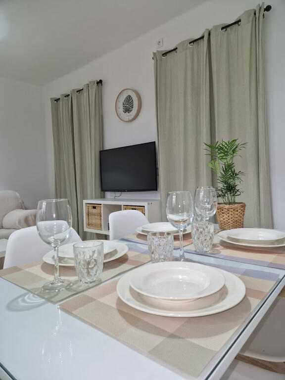Apartament me Qera 1+1 tek Ish Fusha E Aviacionit (ID B2101153) Tirane