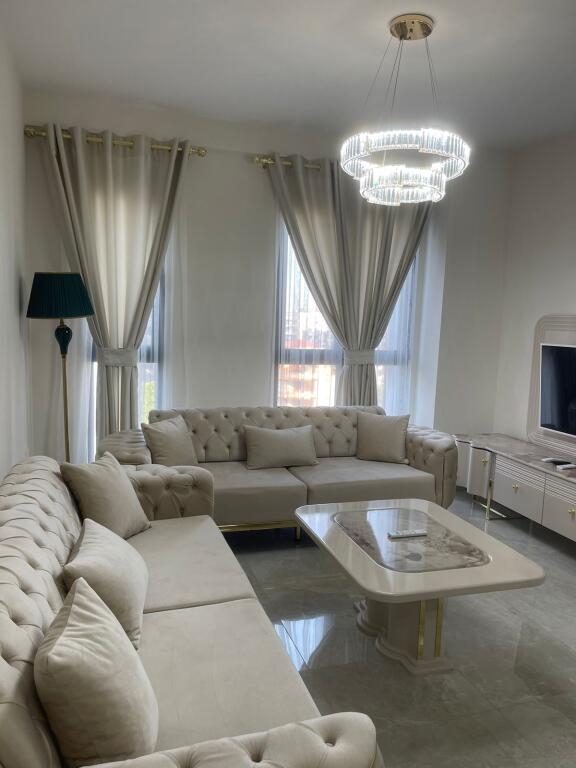 2+1 apartment for rent near Farmacia 10