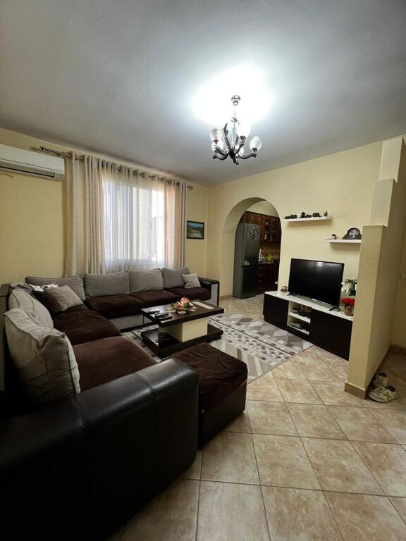 Astir shitet apartament 2+1