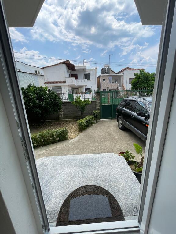 For rent the 1st floor of a villa, in the area of Golem!