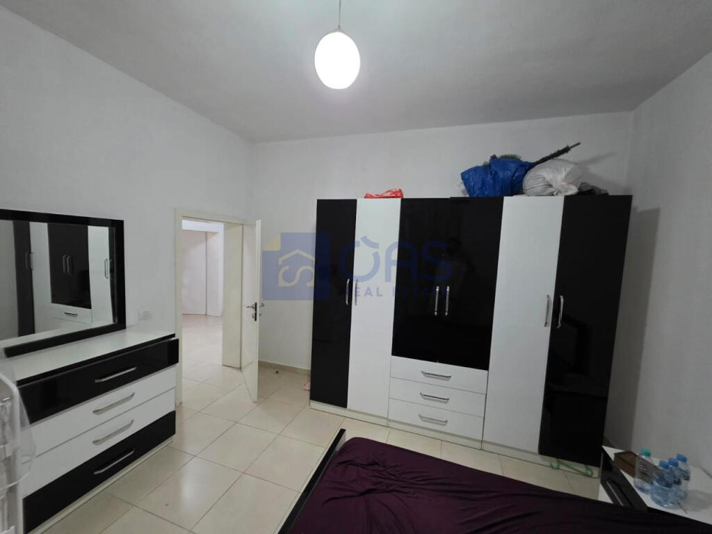 Appartamento 2+1 disponibile in affitto in una casa privata a Yzberisht.