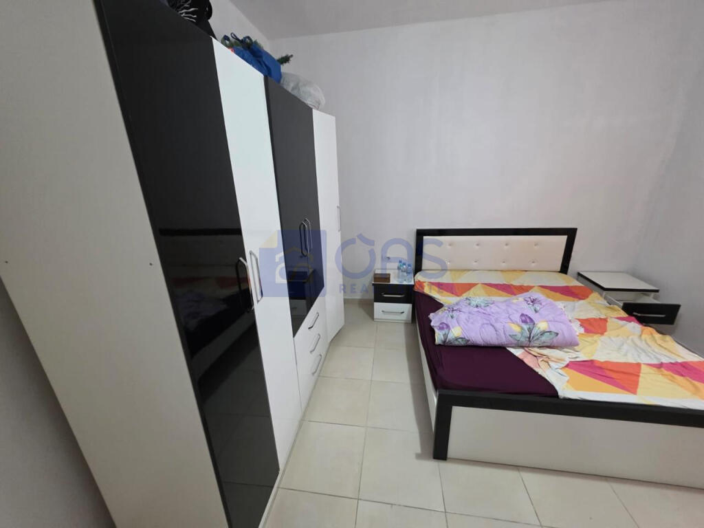 Appartamento 2+1 disponibile in affitto in una casa privata a Yzberisht.