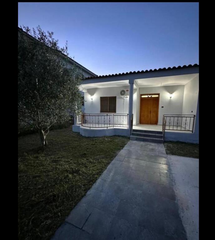 PRIVATE HOUSE FOR RENT 2+1+3Parking