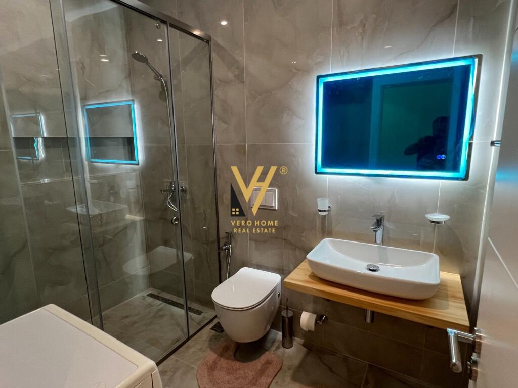 APARTAMENT 1+1+BLK ME QERA TE TREGU ELEKTRIK