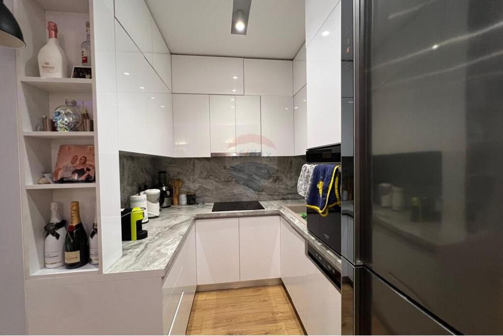 Shitet Apartament 2+1+2 në Ali Dem!