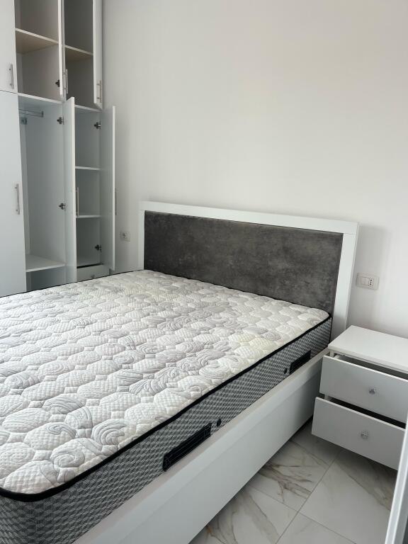 In Affitto Appartamento 1+1+1 Balcone