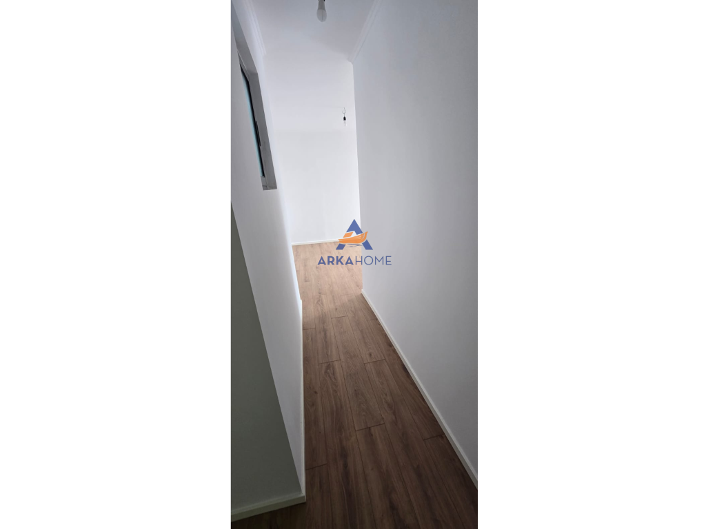 SHITET APARTAMENT 1+1+BALLKON "TE RRUGA IRFAN TOMINI, PERBALL KOMPLEKSIT DELIJORGJI".
