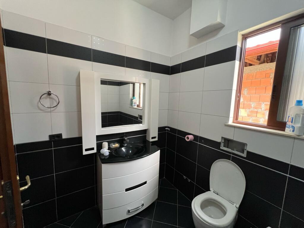 APARTAMENT 2+1 ME QIRA ALLIAS TIRANE