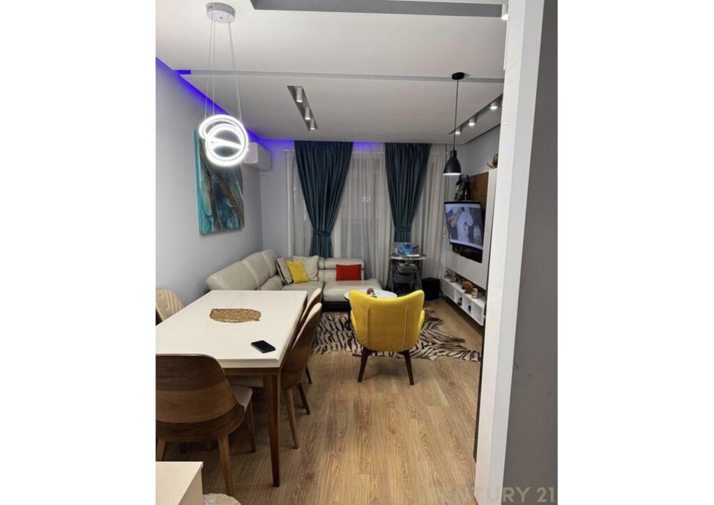 Super Apartament për Shitje 2+1+2 në Ali Dem