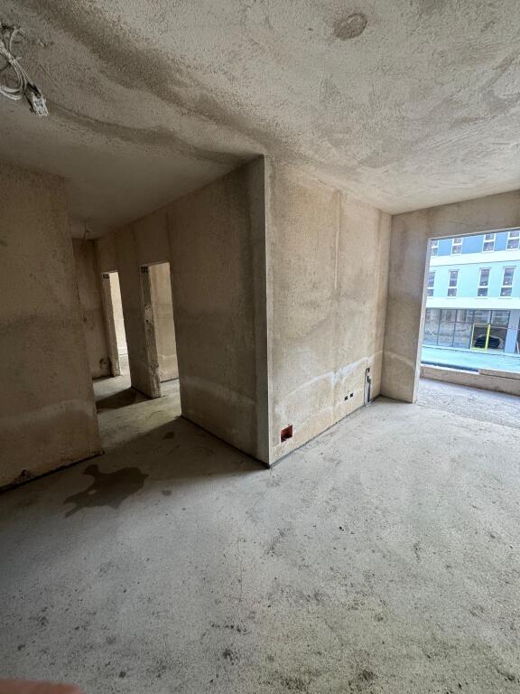 Apartment for sale!! Univers City