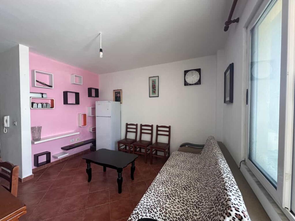 Shitet, Apartament 1+1