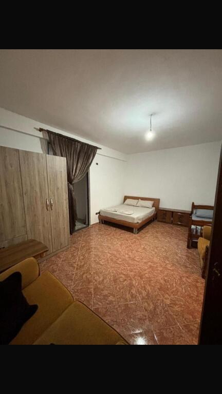 Jepet Me Qera Apartament 2+1+1 Ballkon