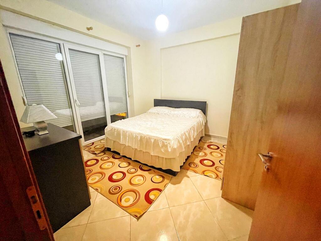 2+1, furnished, at FZ Liqeni i Thate, price negotiable