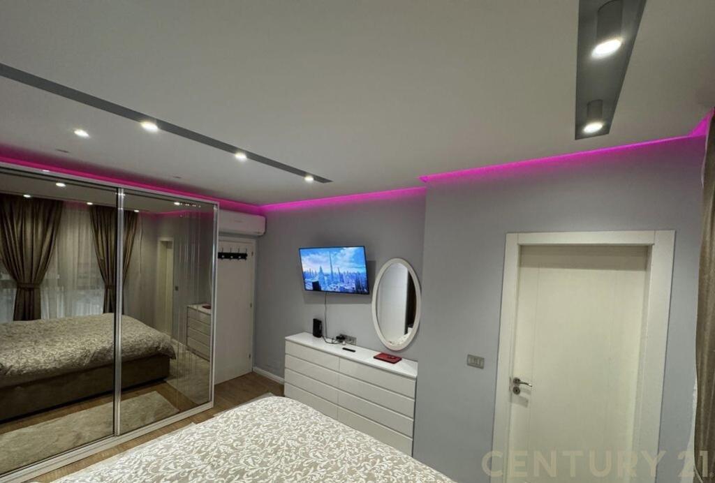 Super Apartament për Shitje 2+1+2 në Ali Dem