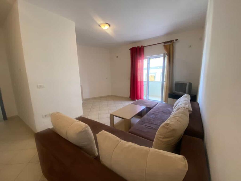 Shitet, Apartament 1+1, Shëngjin (Pranë Hotel Ermiri Palace)