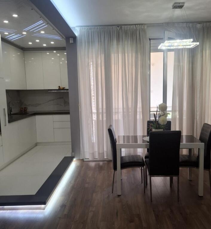 In Affitto Appartamento 2+1+2 Bagni + 1 Balcone