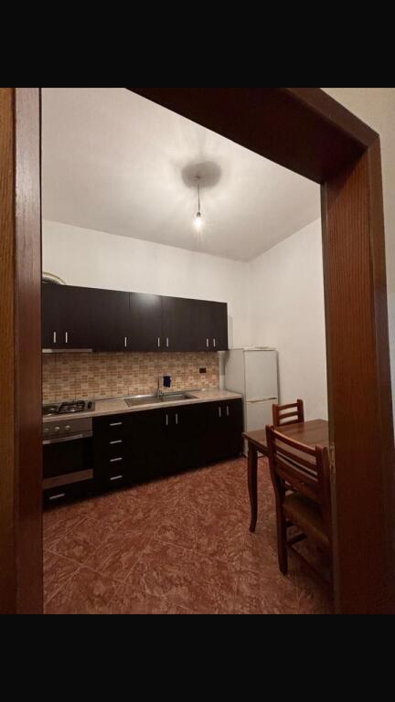 Jepet Me Qera Apartament 2+1+1 Ballkon