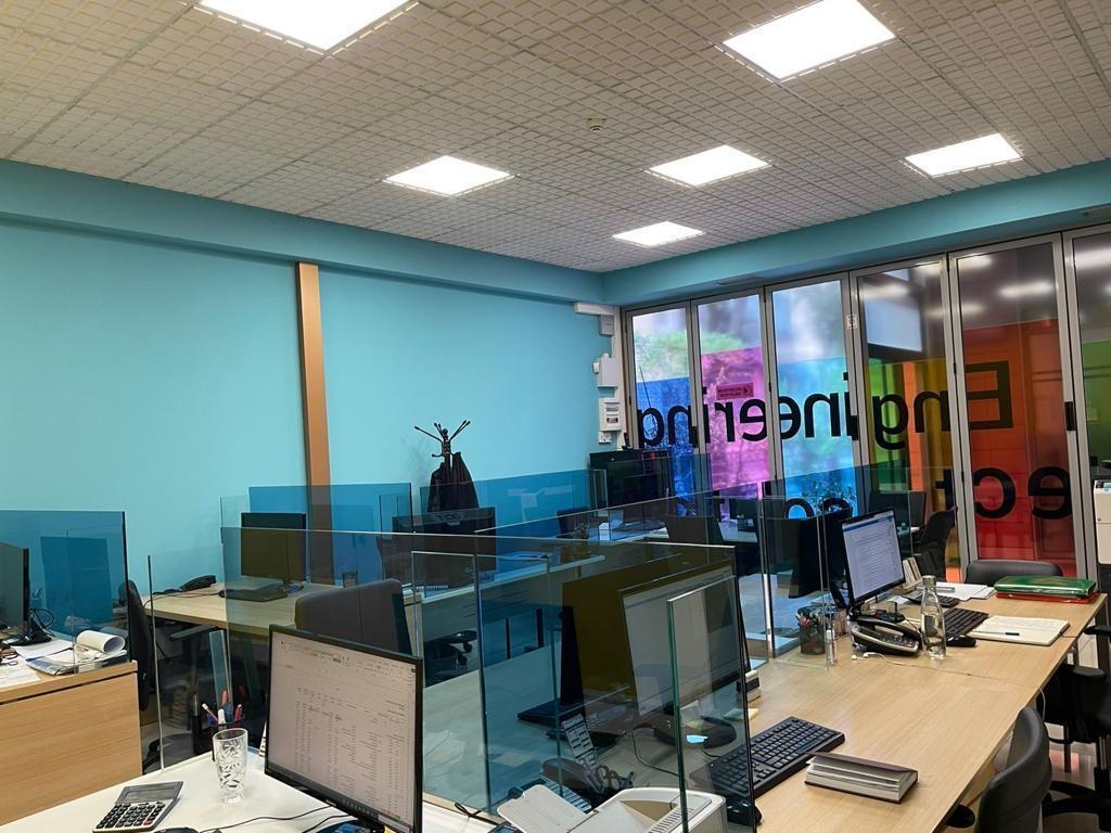 Commercial Space for Rent 263 m² - By the Road, near Willson Square