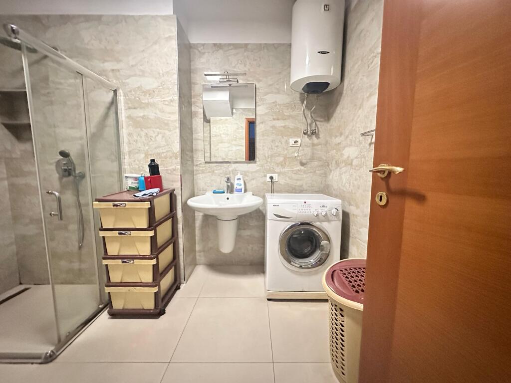 Apartament 2+1 për Qira – Pranë 21 Dhjetorit