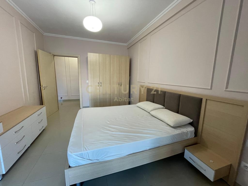 BULEVARDI I RI: Apartament 1+1 me qira ABITAT116944