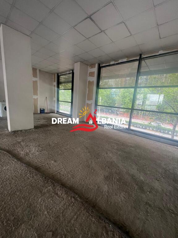 Commercial space for sale, in Laprake, Dritan Hoxha Street by the road, in Tirana ID (4161082)