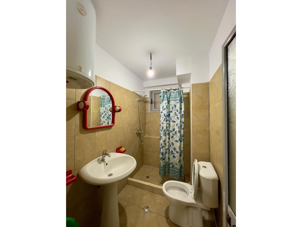 JAPIM ME QIRA APARTAMENT 1+1