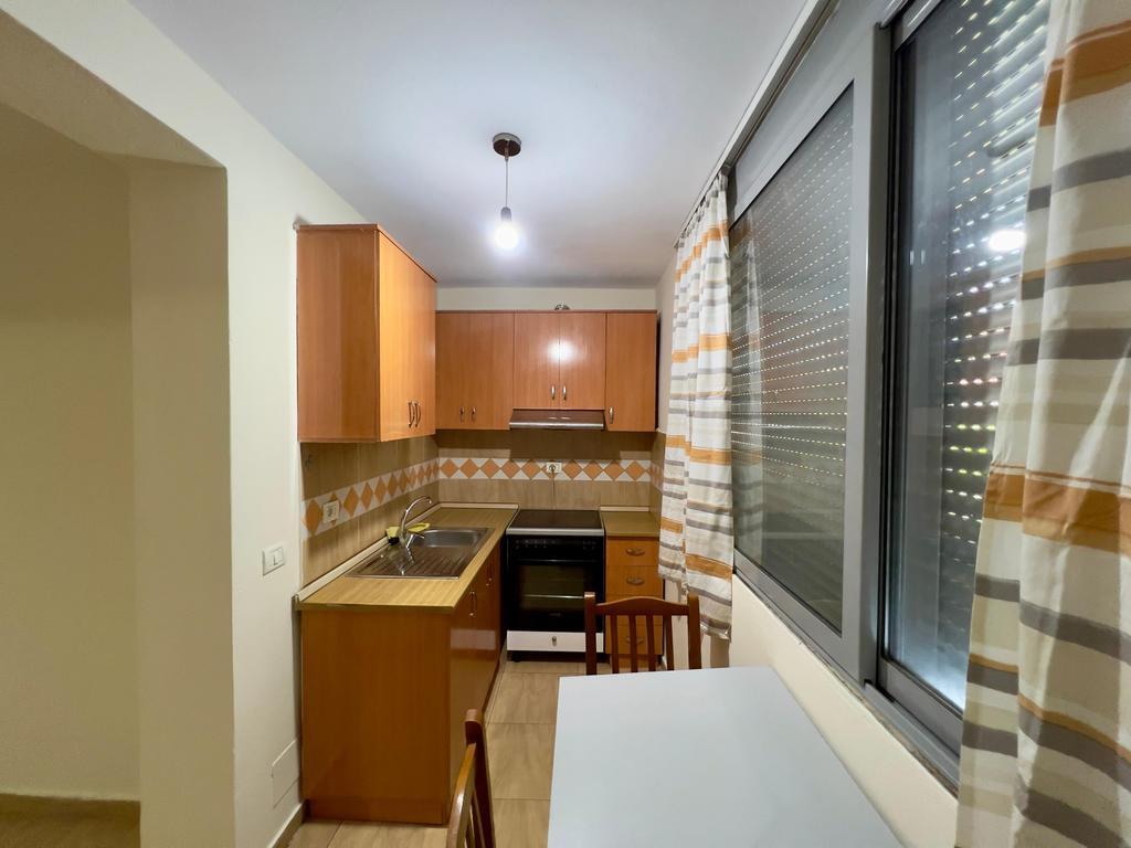 JAPIM ME QIRA APARTAMENT 1+1